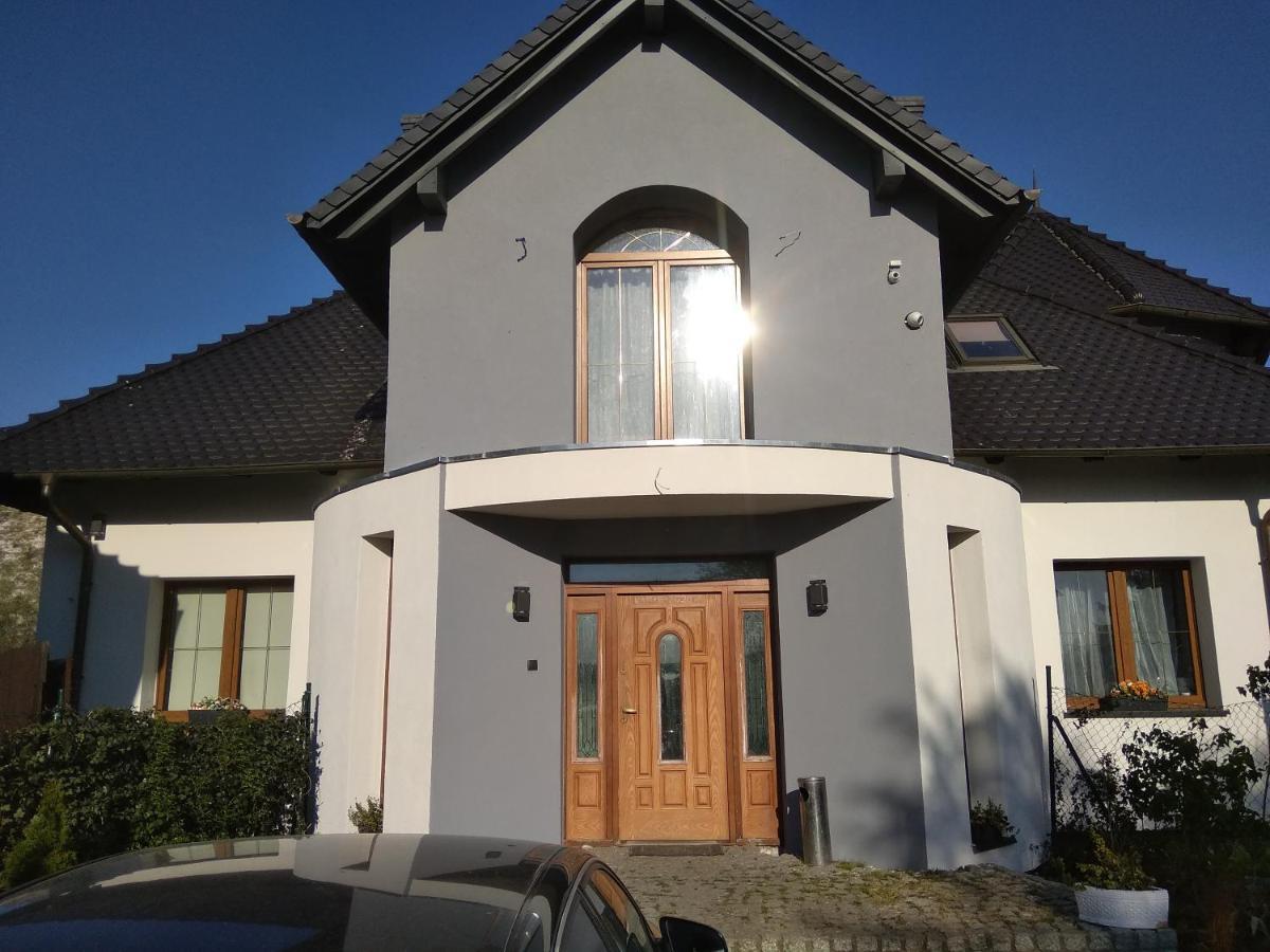 Ceramika Boleslawiec - Pensjonat Bagian luar foto